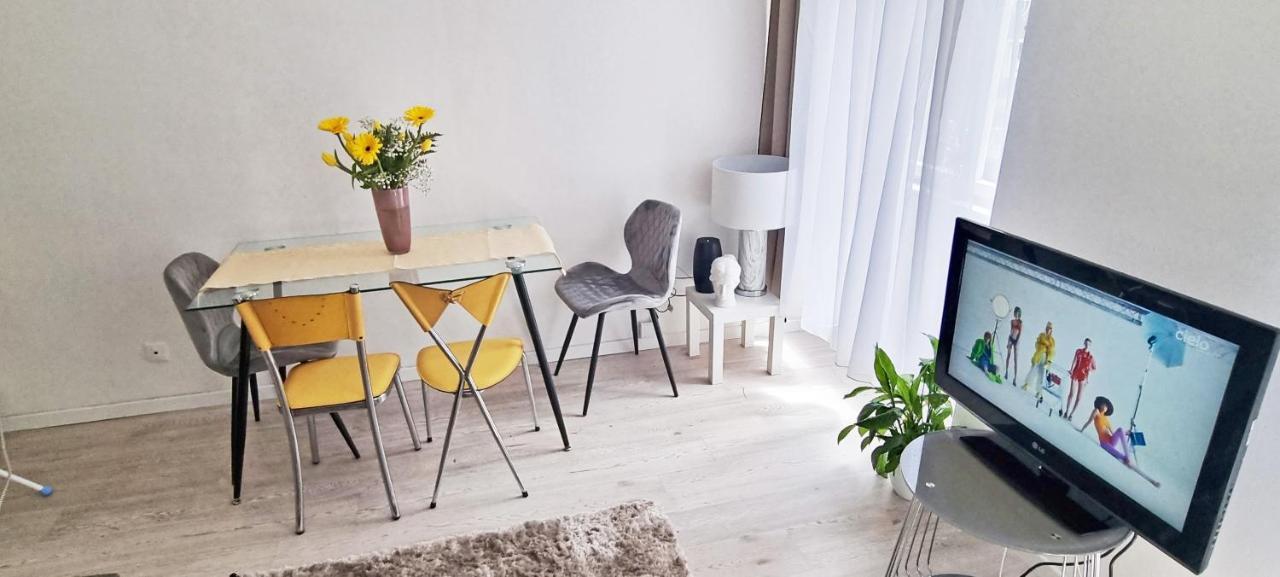 Casa Bianca - 2 Bedroom Design Apartment Триест Экстерьер фото